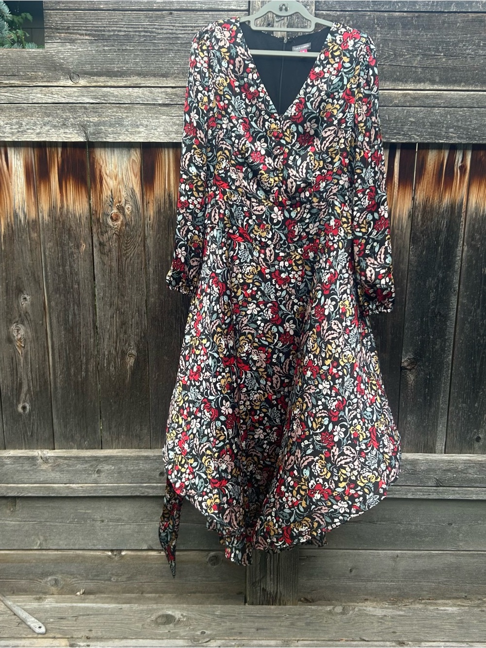 NWT Vince Camuto Mystical Mist Black Dress M